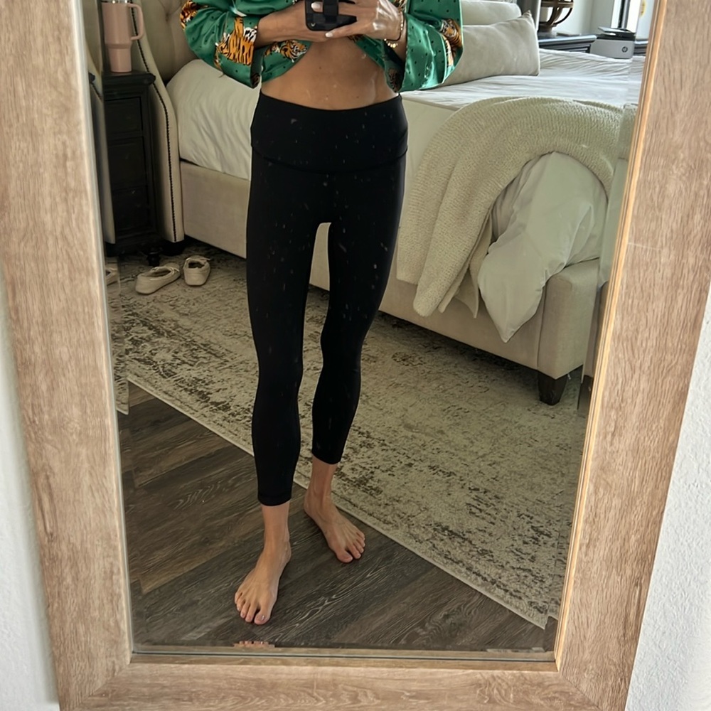 Lululemon black wonder unders size 4 high waisted